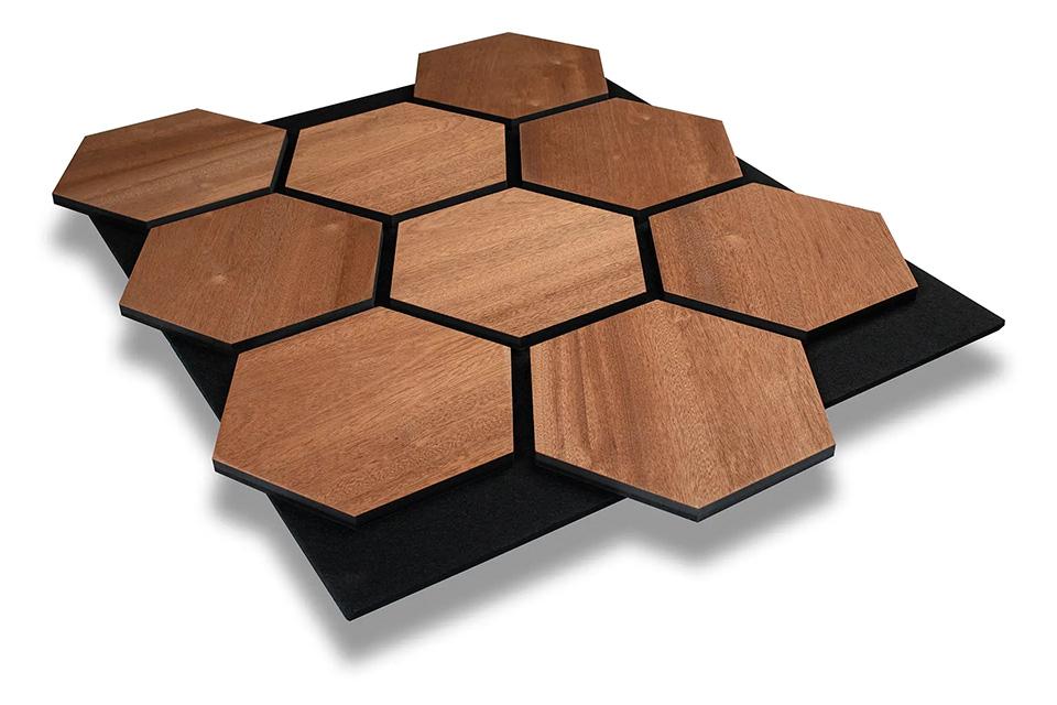 Hexagon Sapelli akustisk træpanel