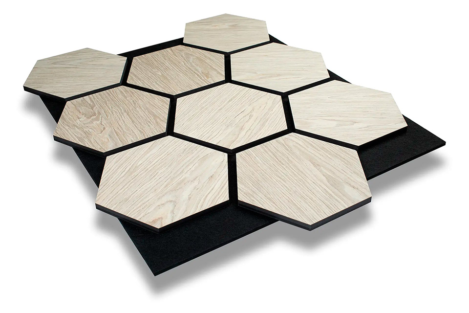 Hexagon Siberian Oak akustisk træpanel