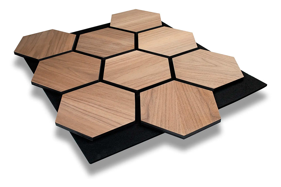 Linea Hexagon Walnut akustisk træpanel