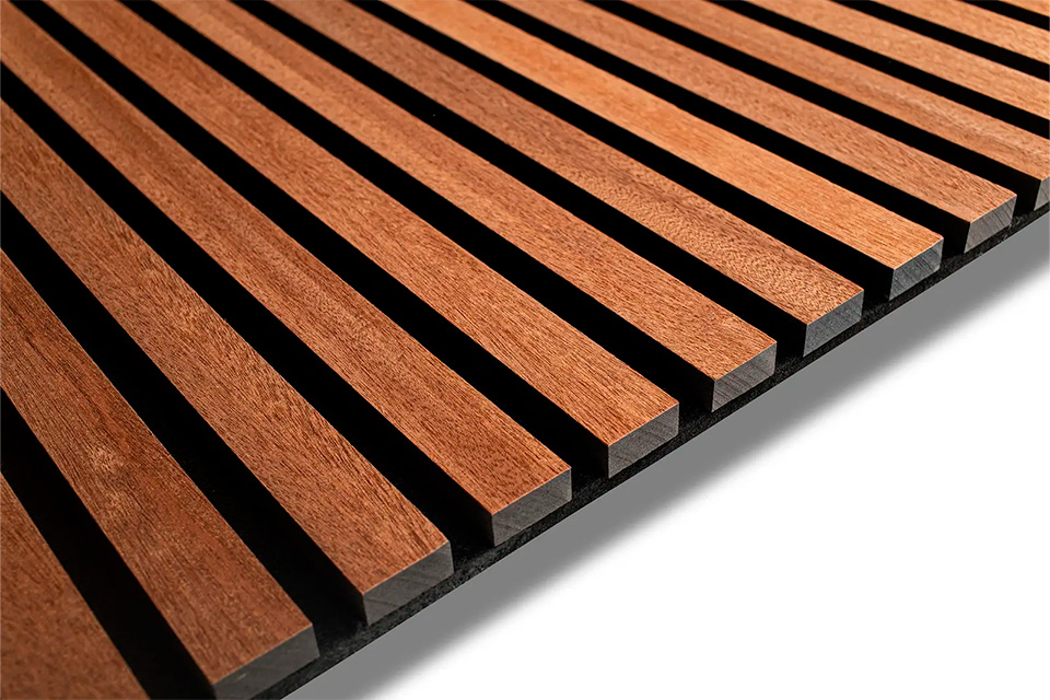 Linea Sapelli black felt træpaneler